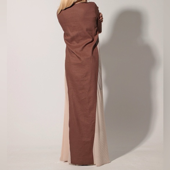 ADEPTT LINEN MAXI DRESS WITH LARGE FRONT POCKETS AND SHEER CHIFFON SIDES MODERN - Picture 2 of 13